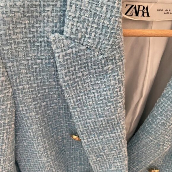 Blazer en tweed bleu ciel _ Sky Blue Tweed Blazer – Effortless Elegance - Picture 4 of 4